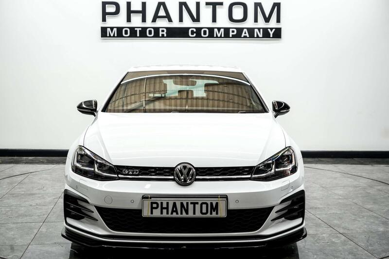 Volkswagen Golf view 2