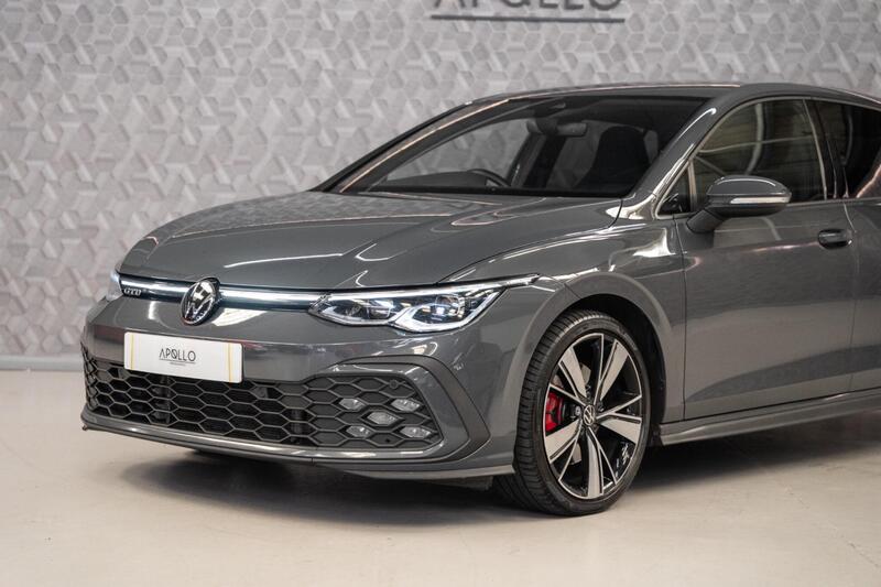 Volkswagen Golf view 2