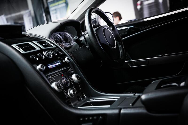 Aston Martin DB9 view 3