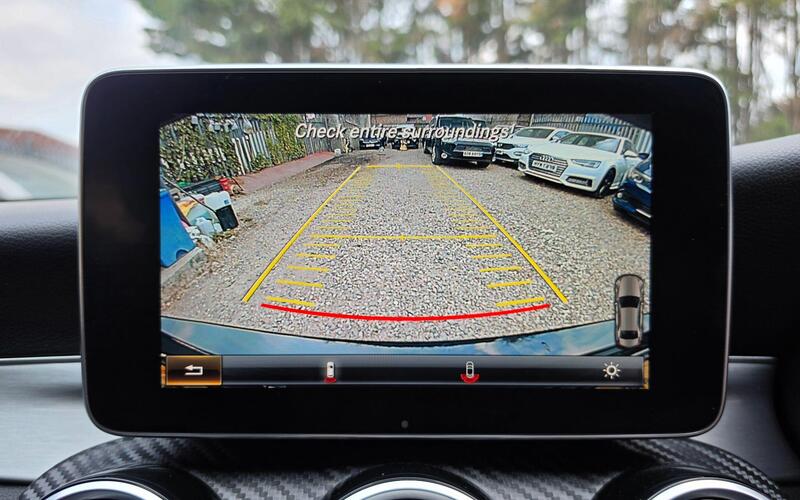 Mercedes-Benz C Class 2.1 C300dh AMG Line (Premium Plus) G-Tronic+ Euro 6 (s/s) 4dr thumbnail 42