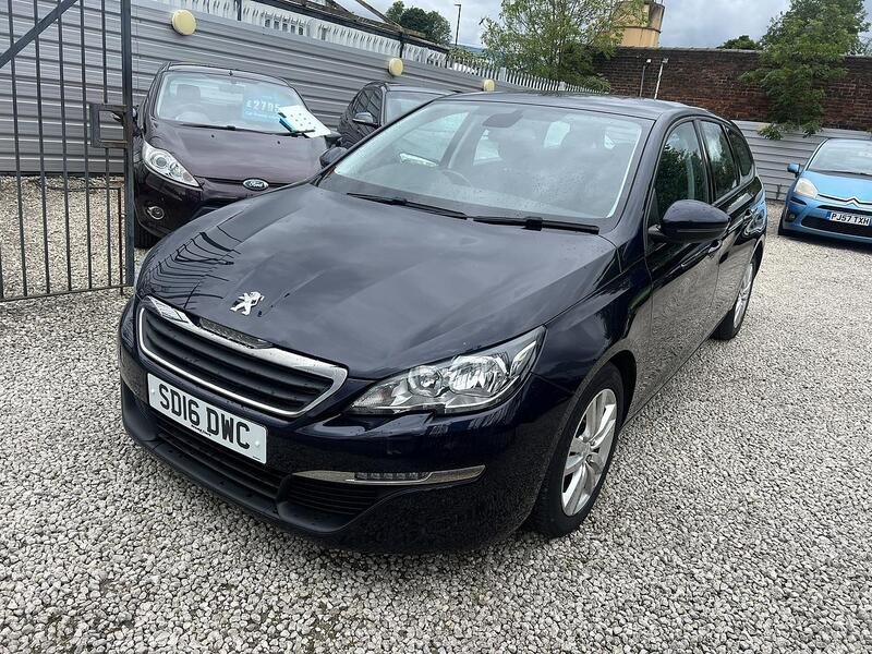 Peugeot 308 SW view 3