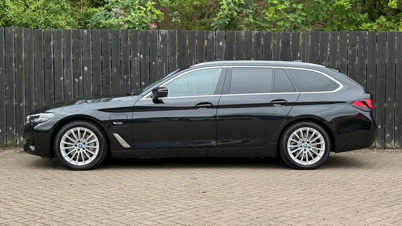 BMW 5 Series view 5