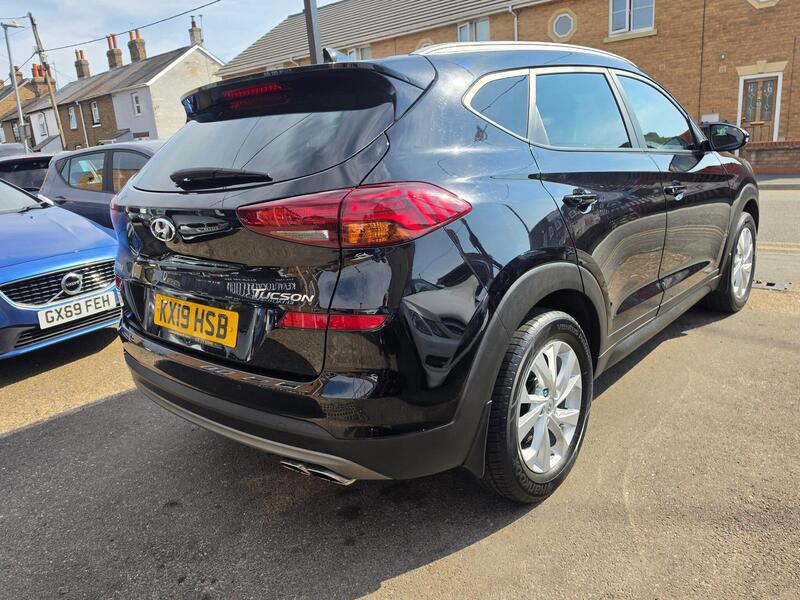 Hyundai Tucson view 3