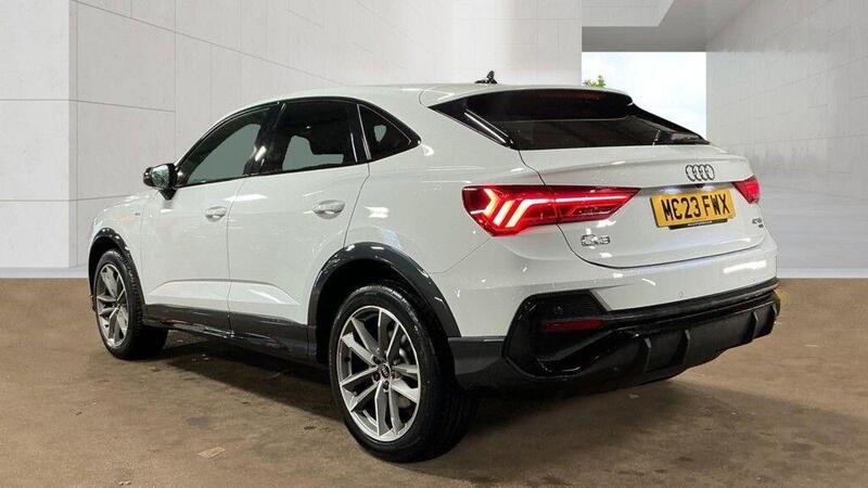 Audi Audi Q3 view 4