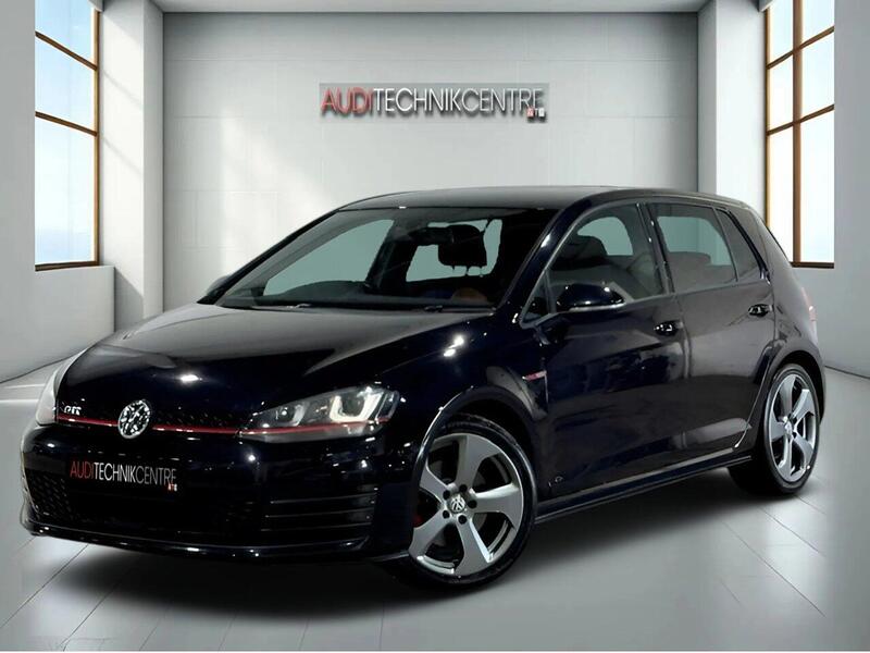 Volkswagen Golf view 2