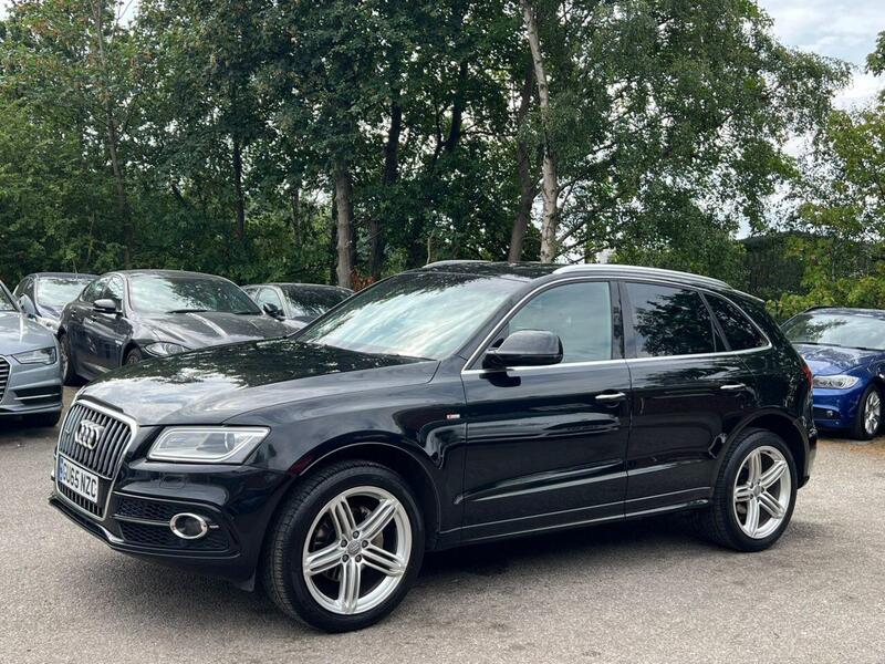 Audi Q5 view 2