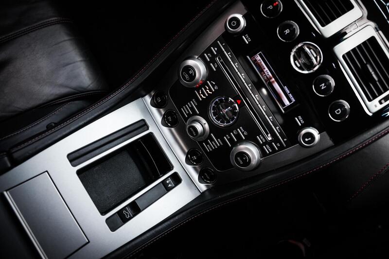 Aston Martin DB9 view 7