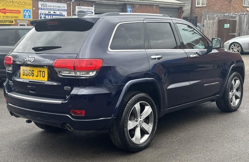 Jeep Grand Cherokee view 5