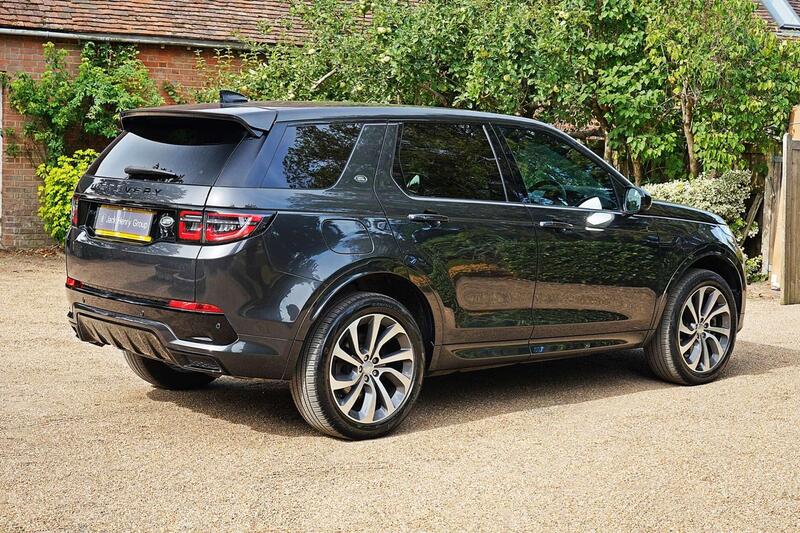 Land Rover Discovery Sport view 6