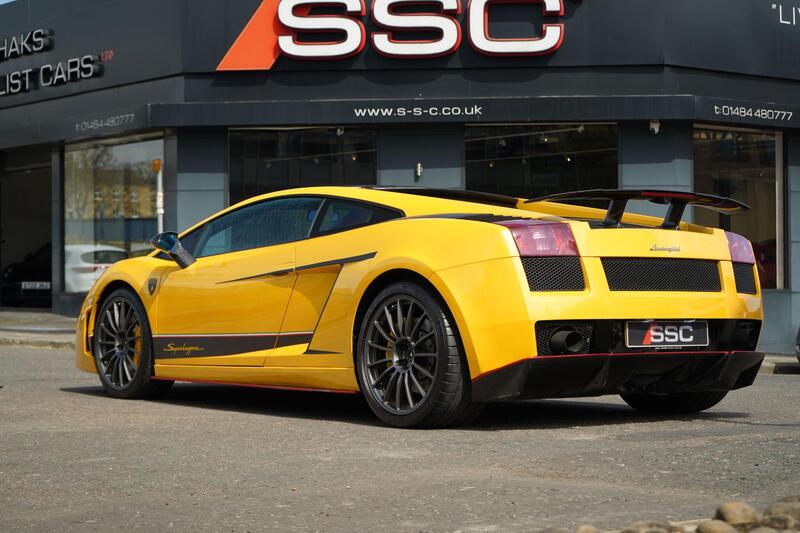Lamborghini Gallardo view 2