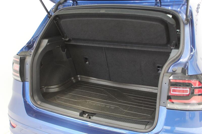2021 Volkswagen T-Cross in Blue — image 28 of 76