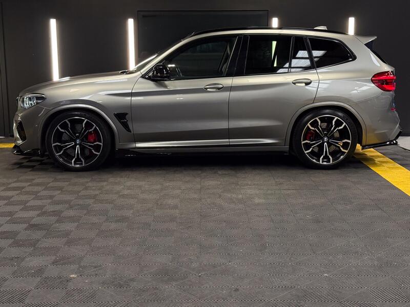 BMW X3 M view 3
