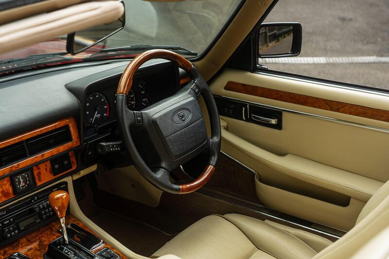 Jaguar XJS view 7