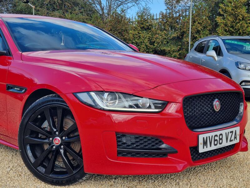 Jaguar Xe view 2