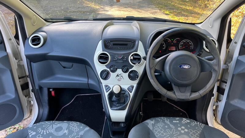 2013 Ford Ka — photo 22