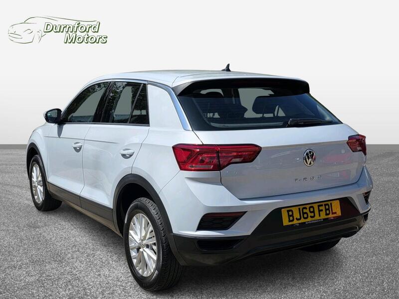 Volkswagen T-Roc view 6