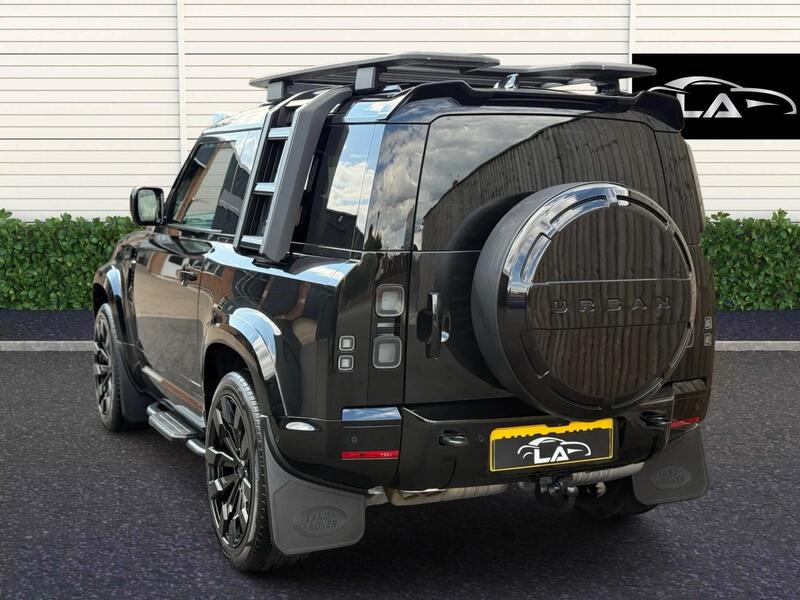 Land Rover Defender view 6