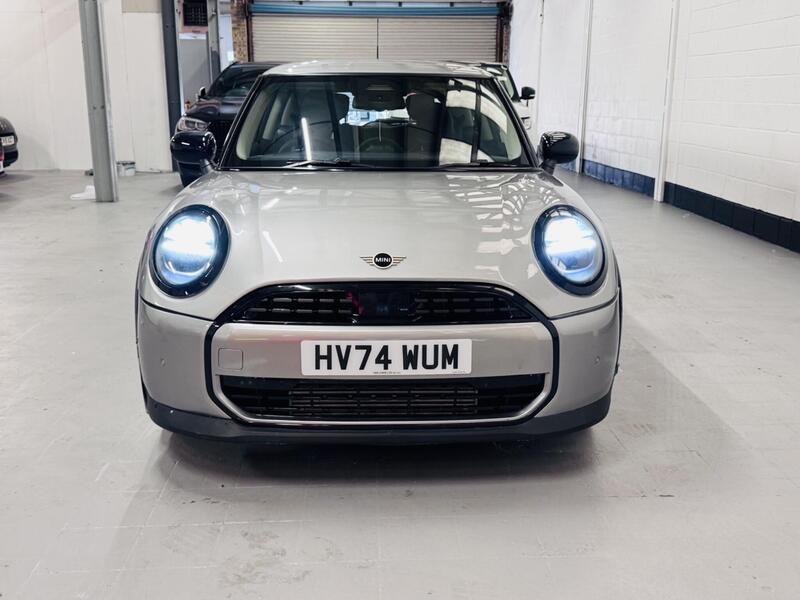 MINI Cooper — photo 1