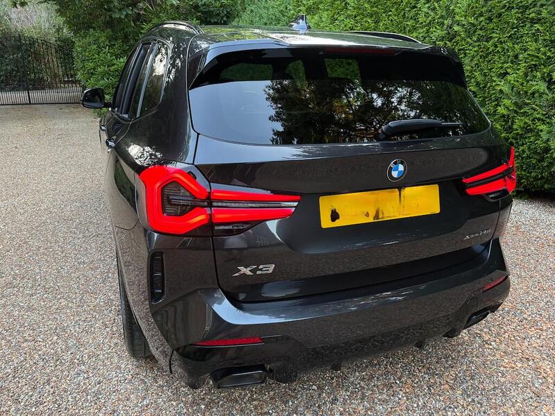 BMW X3 view 5