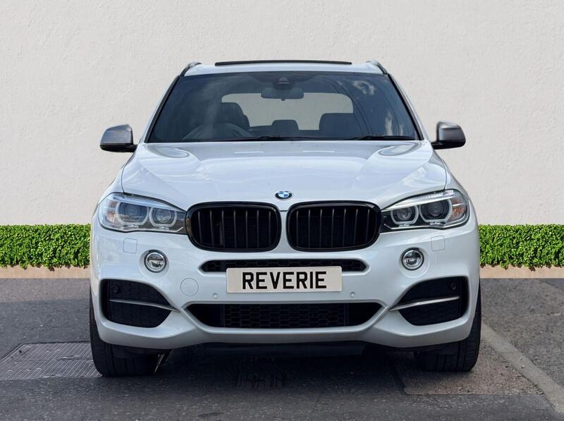 BMW X5 view 2