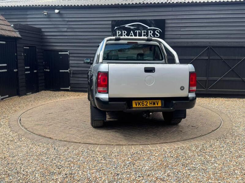 Volkswagen Amarok view 3