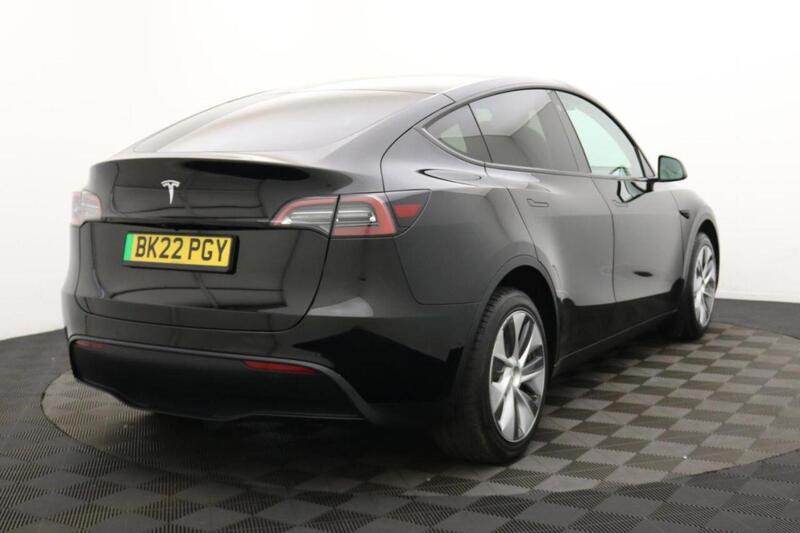Tesla Model Y view 4