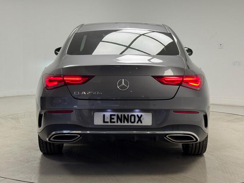 Mercedes-Benz Mercedes-Benz CLA view 5