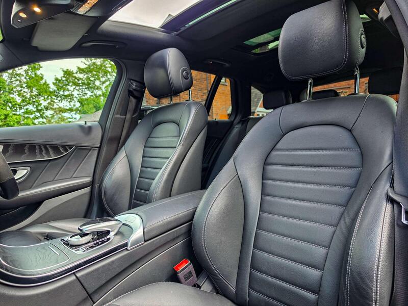 Mercedes-Benz C Class view 2