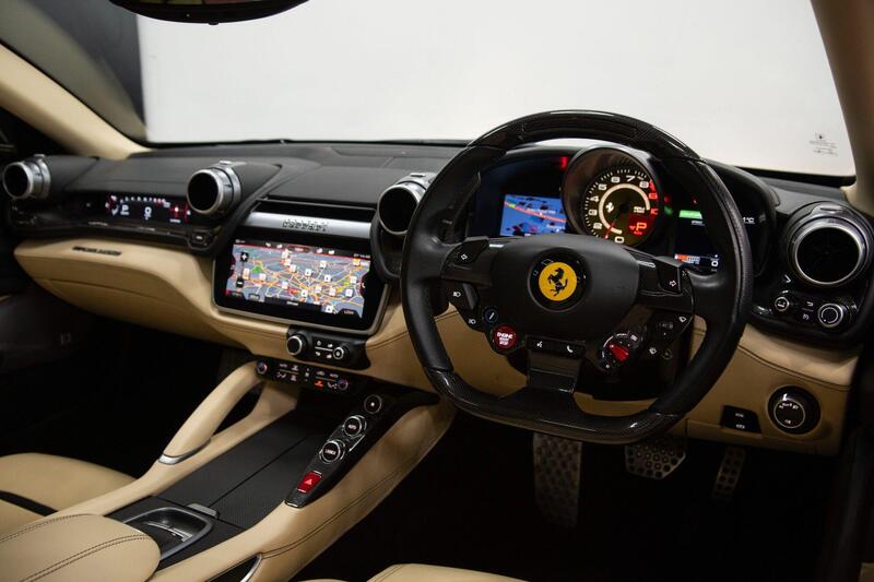 Ferrari Gtc4lusso view 3