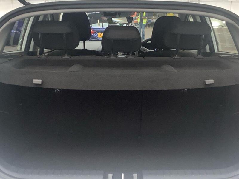 Hyundai i20 view 7
