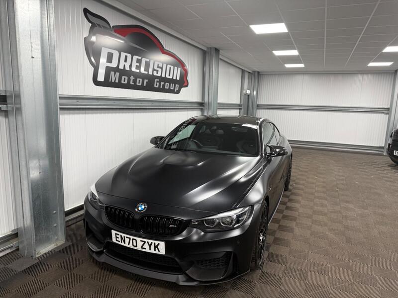 BMW M4 view 7