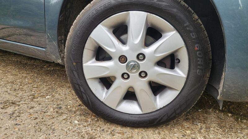 2013 Nissan Micra — photo 40