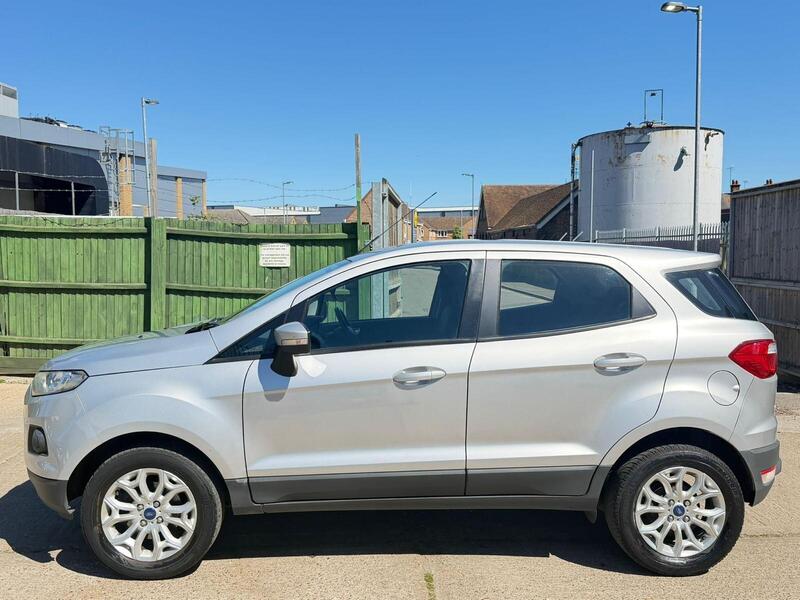Ford Ecosport view 6