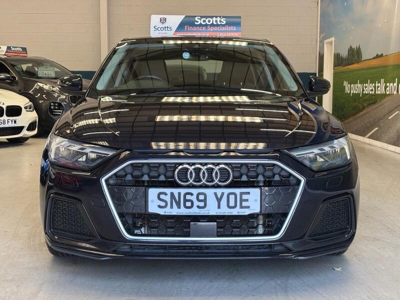 Audi A1 view 2