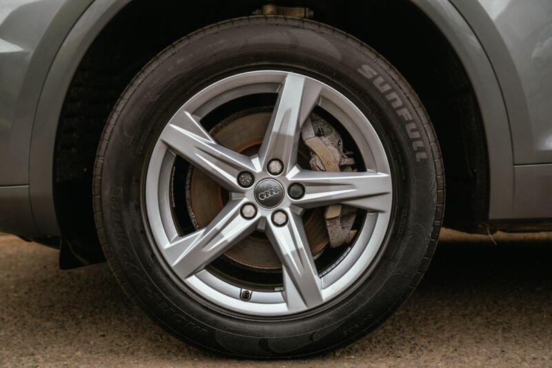 Audi Audi Q5 view 3