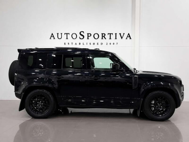 Land Rover Defender view 3