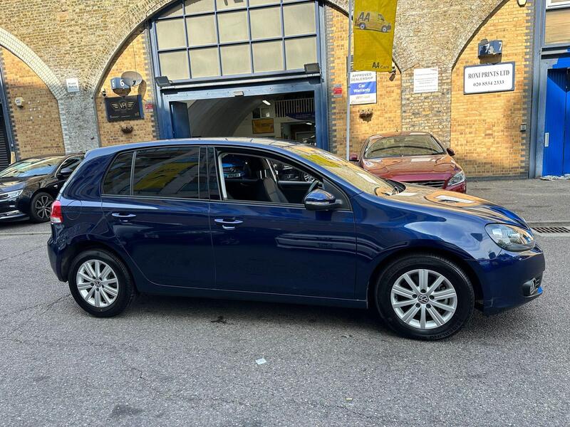 Volkswagen Golf view 10