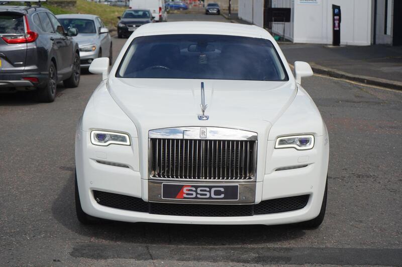 Rolls-Royce Ghost view 6