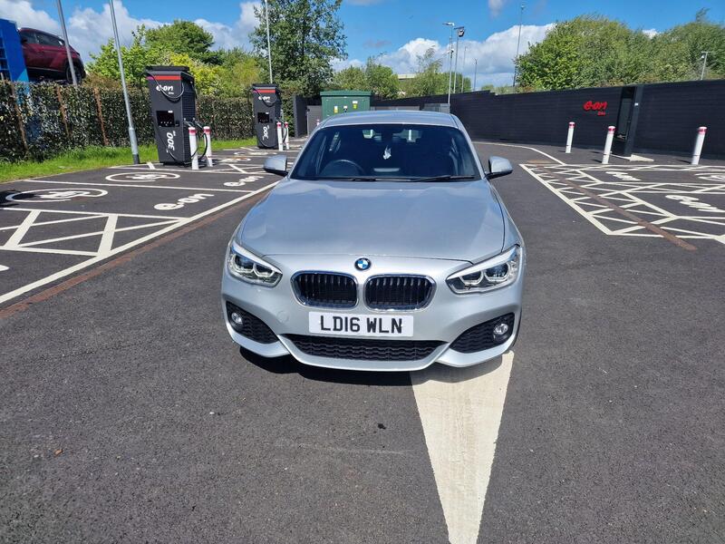 BMW 1 Series view 3