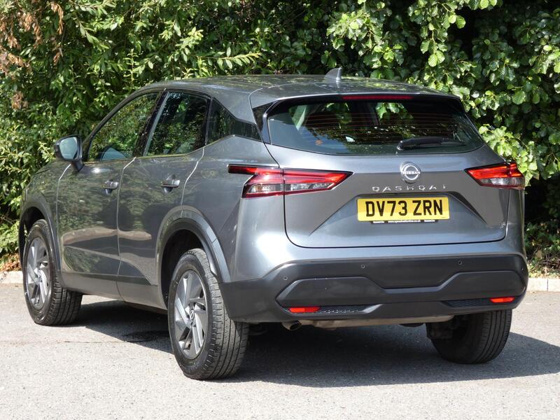 Nissan Qashqai view 3