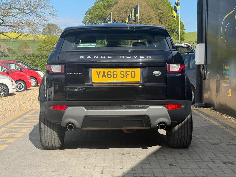 Land Rover Range Rover Evoque view 4