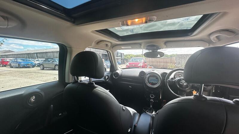 2013 MINI Countryman — photo 17