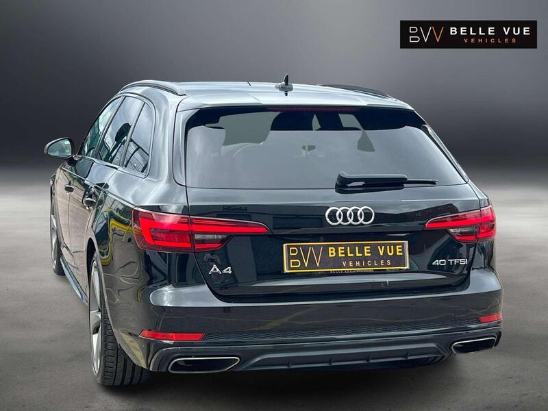 Audi A4 view 4