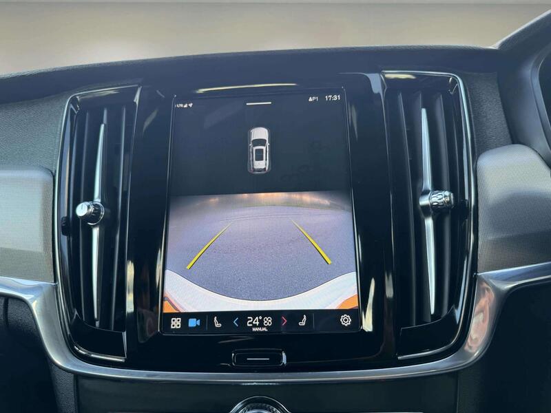 Volvo V90 view 6