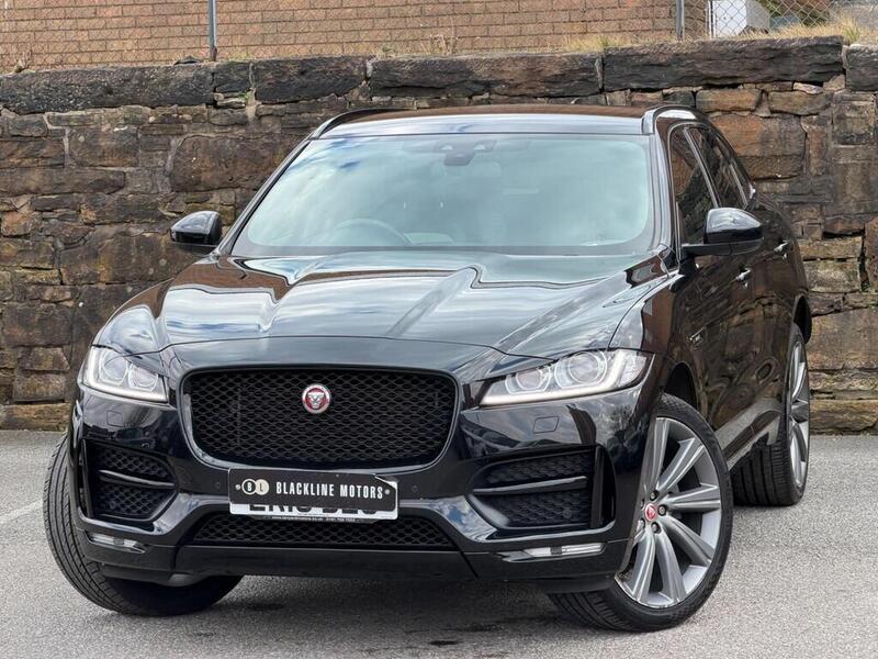 Jaguar F-Pace view 3