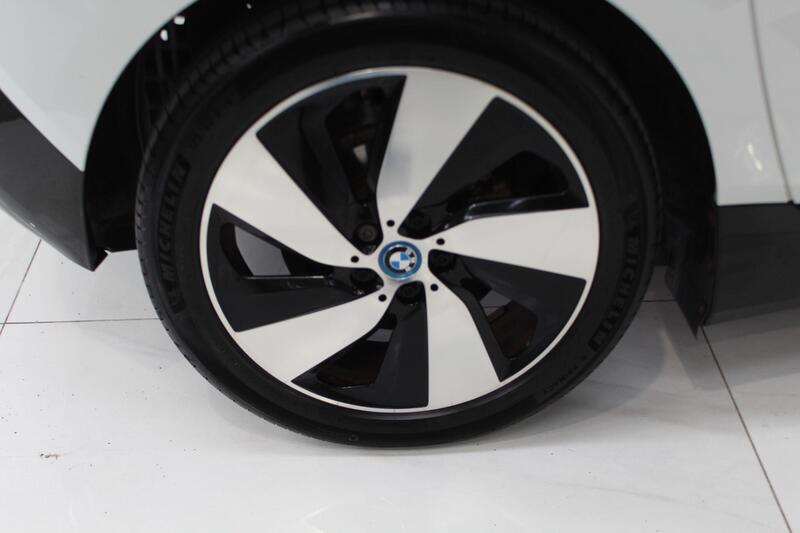 2022 BMW i3 in White — image 35 of 79