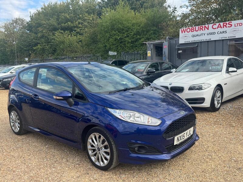 2015 Ford Fiesta in Blue for sale