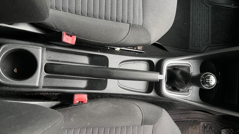 2013 Volkswagen Polo — photo 23