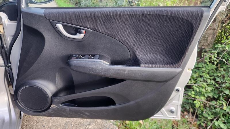 2015 Honda Jazz — photo 48