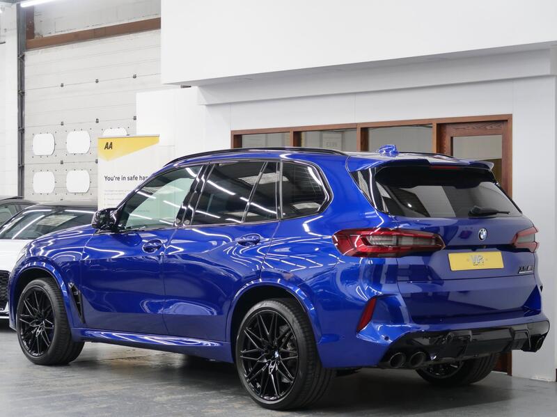 BMW X5 M view 5